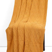 Load image into Gallery viewer, Twist Cable Throw