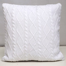 Load image into Gallery viewer, Cable 25 Accent Pillow