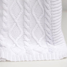 Load image into Gallery viewer, Cable 36 Throw