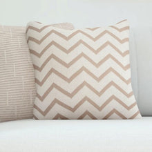 Load image into Gallery viewer, Zig-zag Cushion Cover
