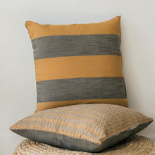 Load image into Gallery viewer, 18&quot; x 18&quot; Woven Cotton Cushion Cover
